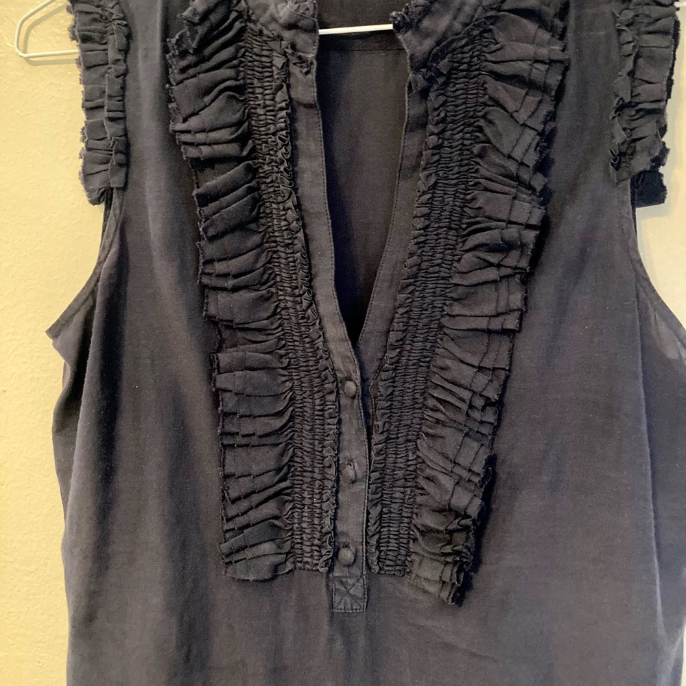 Gap Navy Sleeveless Blouse, size small